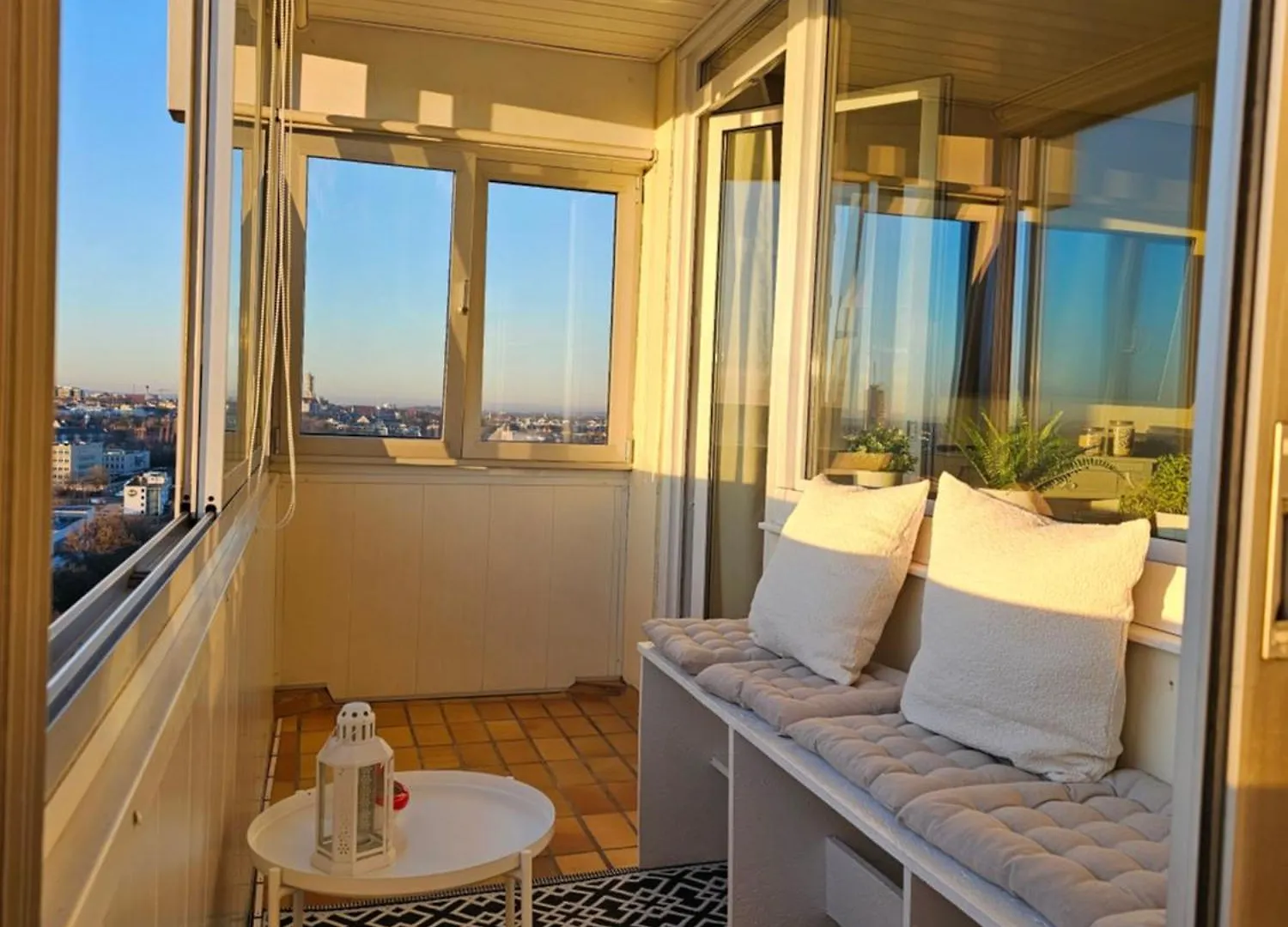 Stylische Sunset-Wohnung Augsburg Apartment