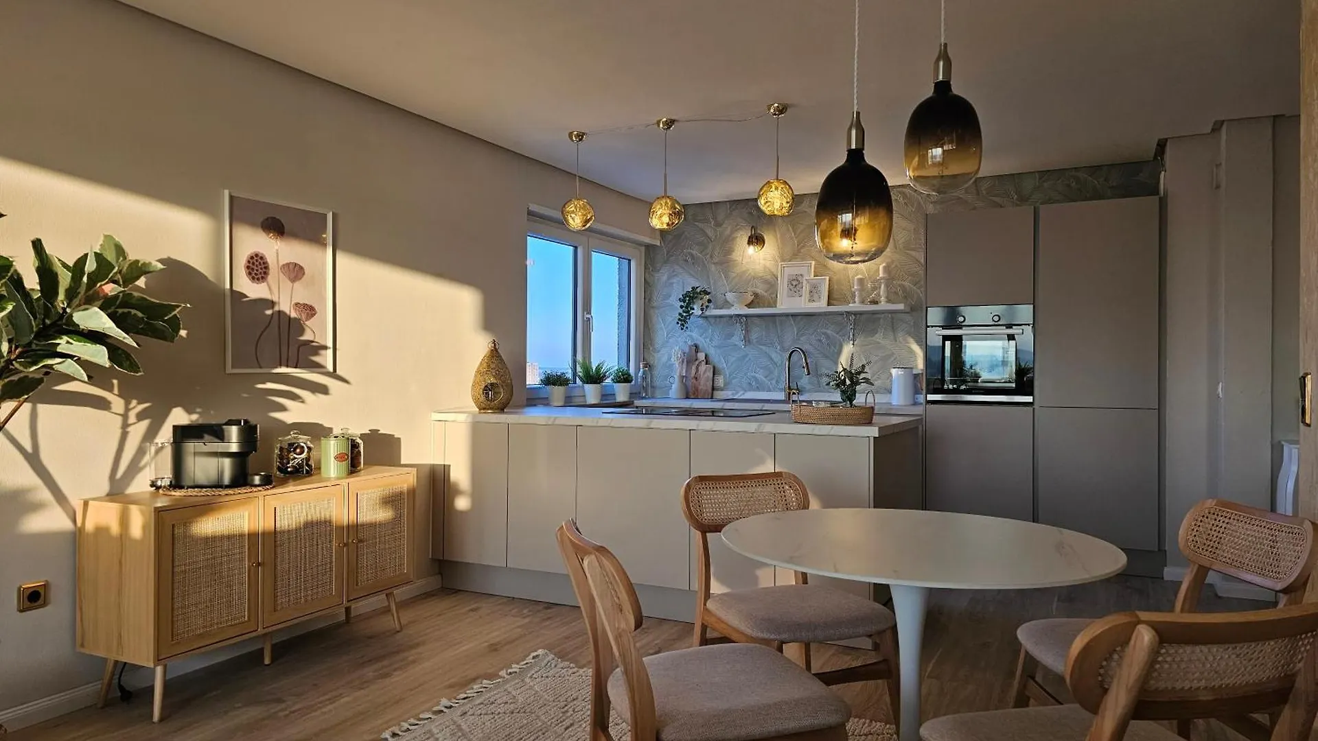 Apartment Stylische Sunset-Wohnung Augsburg Germany