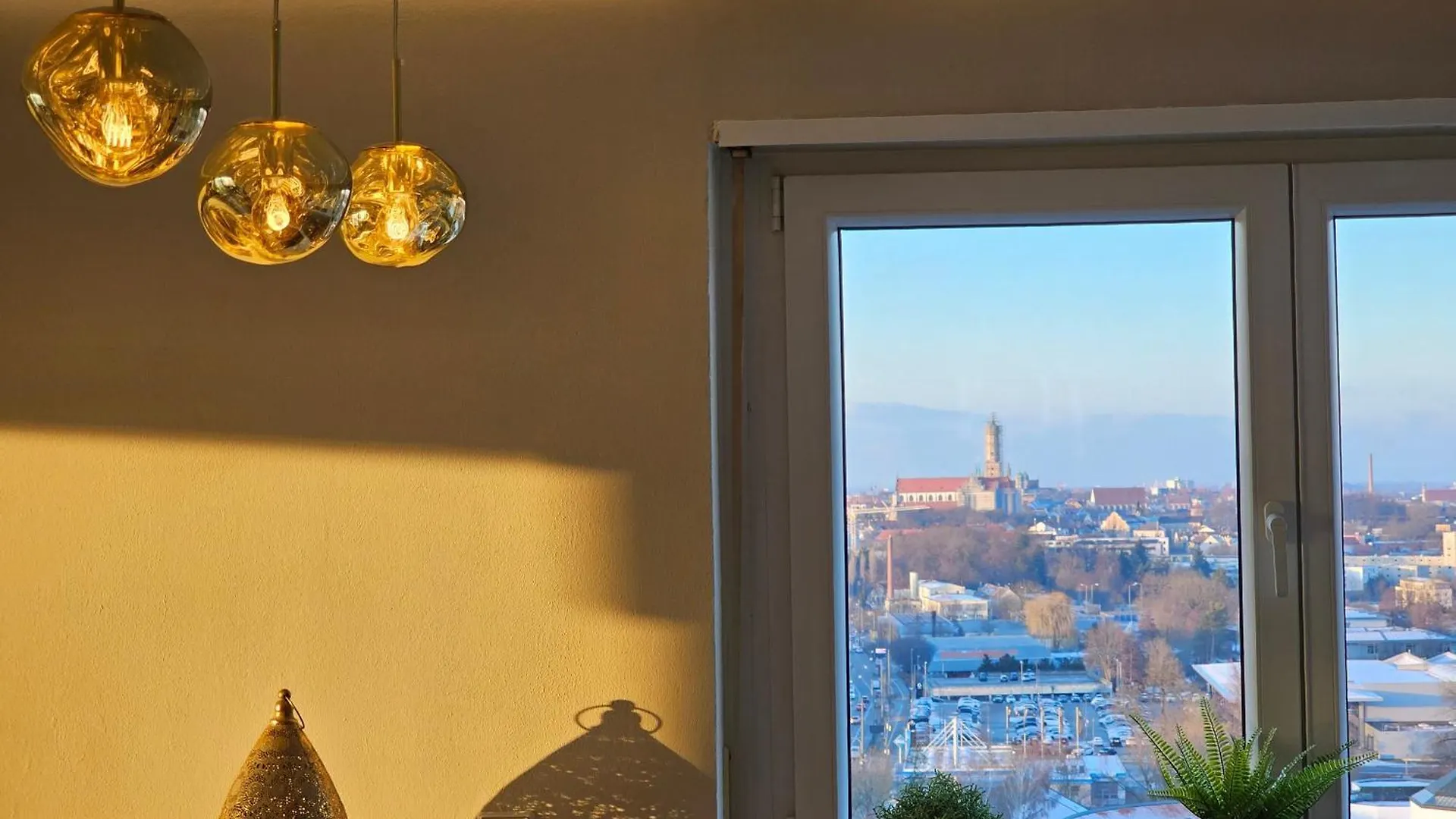 Stylische Sunset-Wohnung Augsbourg